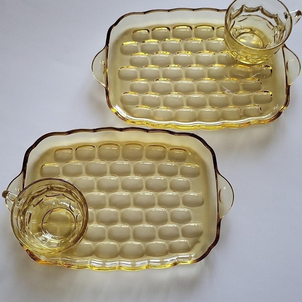 Federal Glass Yorktown Amber Bubble Glass Luncheon Sets/Set Of 2